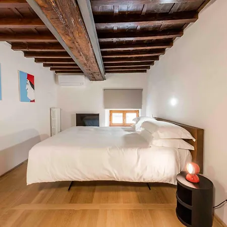 Palazzo Bardi N 2 *